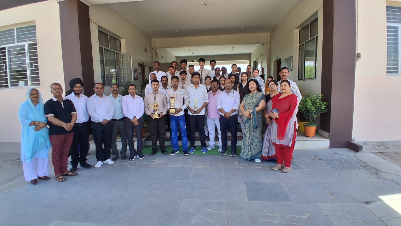 Academics Topper 4