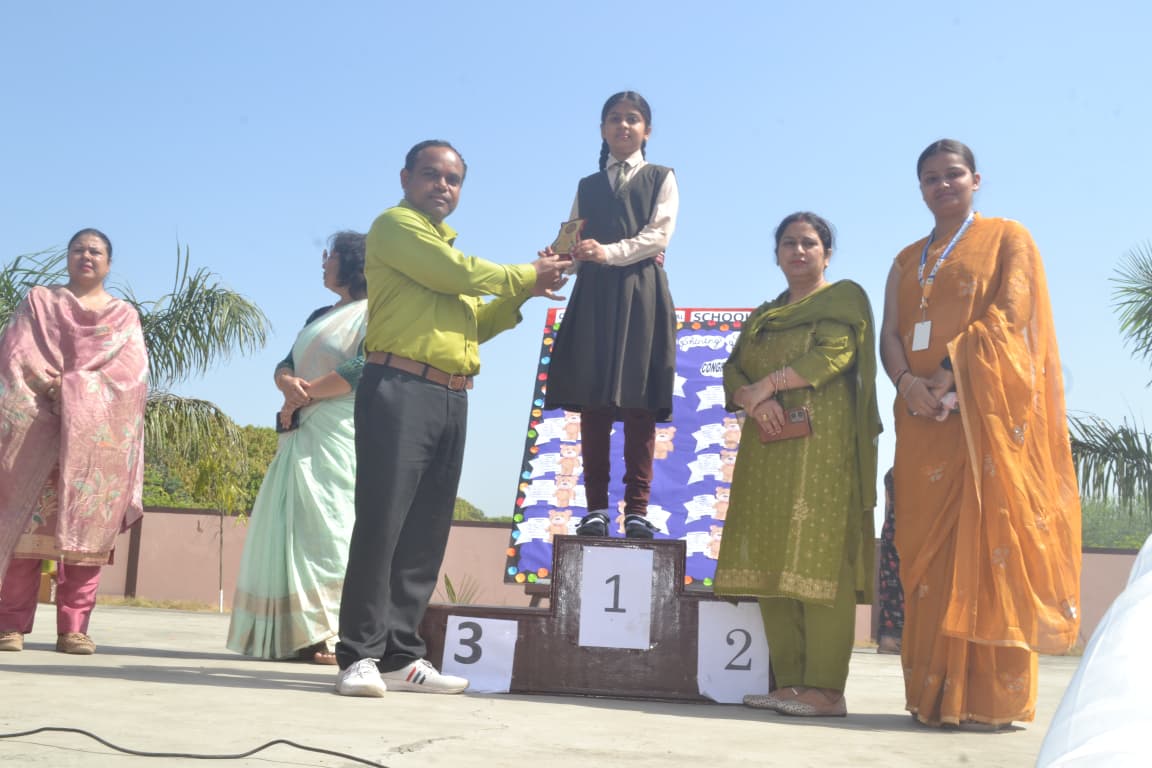 Annual Report Card & Prize Distribution Ceremony 3